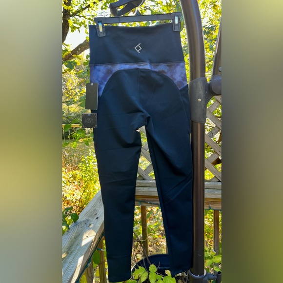 BSP High-Waist Full-Length Leggings w/ Pockets - Picture 3 of 4